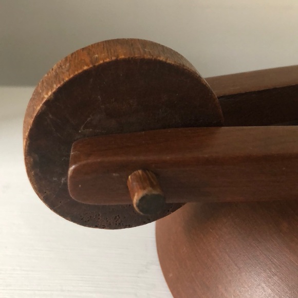 Vintage Wooden Wheelbarrow Nut Bowl/Dish - Picture 8 of 12